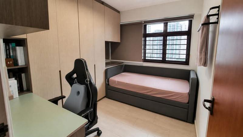 407A Fernvale Road, 407A Fernvale Road, Seletar / Yio Chu Kang, 3 Bedrooms, 1,001 sqft, HDB Flat For Sale, by Lacilia Lau, 500248933 - Bedroom - PropertyGuru.com.sg