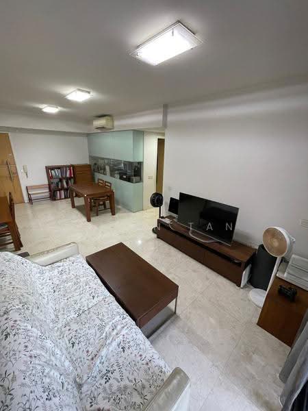 The Lakefront Residences, 48 Lakeside Drive, Boon Lay / Jurong / Tuas, 3 Bedrooms, 1,001 sqft, Condominium For Sale, by Vivian Tan, 500248935 - Living Room - PropertyGuru.com.sg