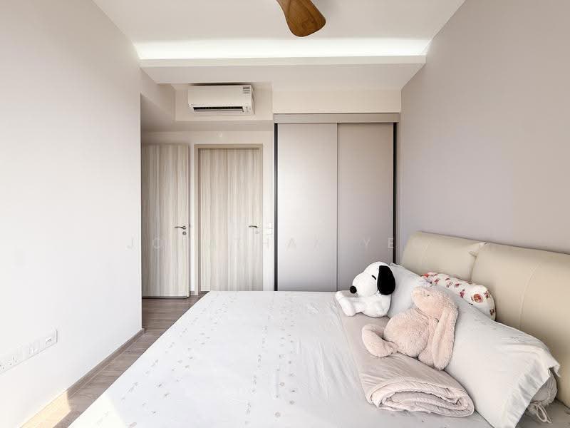 Sengkang Grand Residences, 76 Compassvale Bow, Hougang / Punggol / Sengkang, 3 Bedrooms, 936 sqft, Condominium For Sale, by Jonathan Yeo, 500248937 - Master Bedroom - PropertyGuru.com.sg