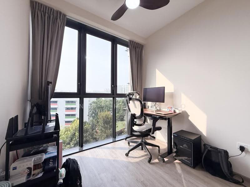 Sengkang Grand Residences, 76 Compassvale Bow, Hougang / Punggol / Sengkang, 3 Bedrooms, 936 sqft, Condominium For Sale, by Jonathan Yeo, 500248937 - Common Bedroom 1 - PropertyGuru.com.sg