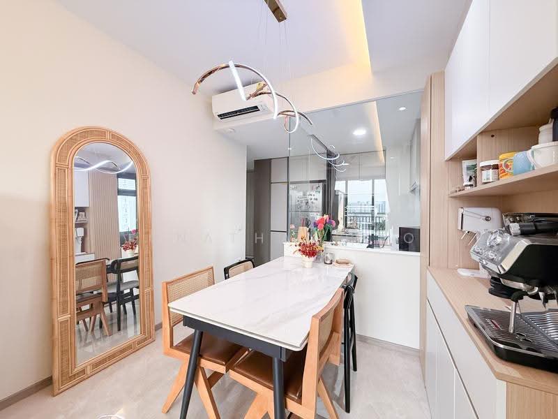 Sengkang Grand Residences, 76 Compassvale Bow, Hougang / Punggol / Sengkang, 3 Bedrooms, 936 sqft, Condominium For Sale, by Jonathan Yeo, 500248937 - Dining Room - PropertyGuru.com.sg