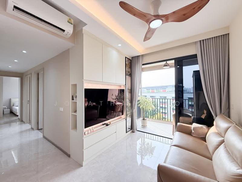Sengkang Grand Residences, 76 Compassvale Bow, Hougang / Punggol / Sengkang, 3 Bedrooms, 936 sqft, Condominium For Sale, by Jonathan Yeo, 500248937 - Living Room - PropertyGuru.com.sg