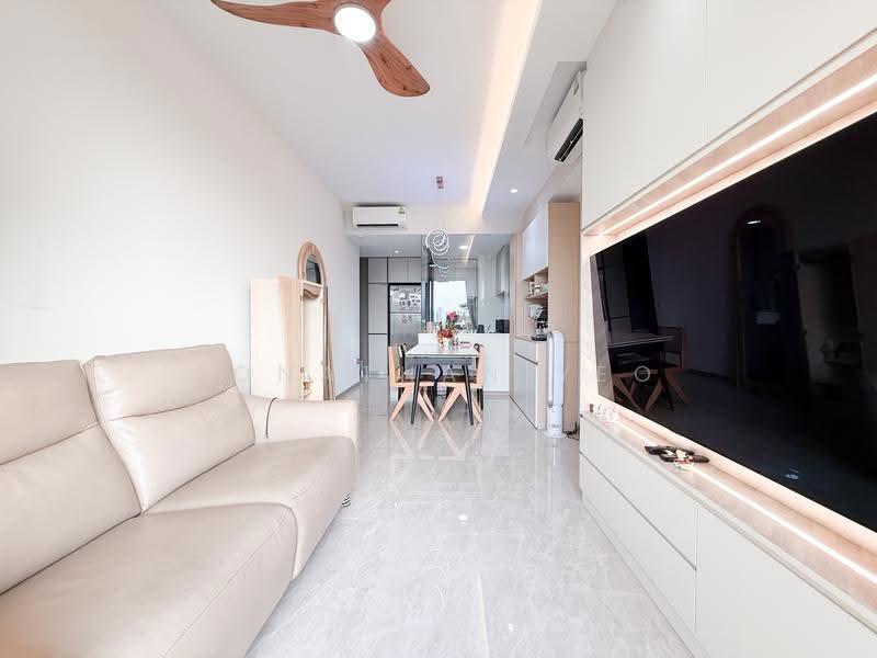 Sengkang Grand Residences, 76 Compassvale Bow, Hougang / Punggol / Sengkang, 3 Bedrooms, 936 sqft, Condominium For Sale, by Jonathan Yeo, 500248937 - Living Room - PropertyGuru.com.sg