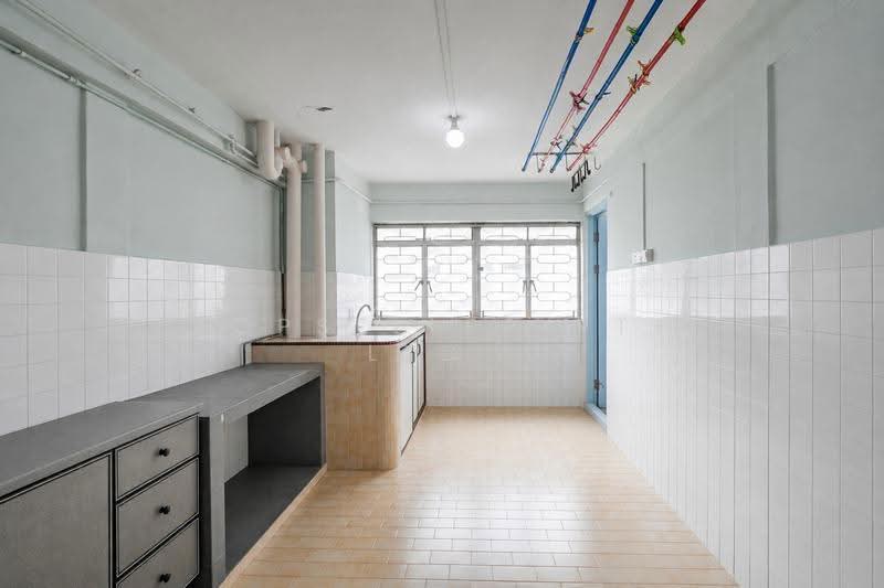 530 Bedok North Street 3, 530 Bedok North Street 3, Bedok / Upper East Coast, 2 Bedrooms, 732 sqft, HDB Flat For Sale, by Reine Chan, 500248954 - Kitchen - PropertyGuru.com.sg