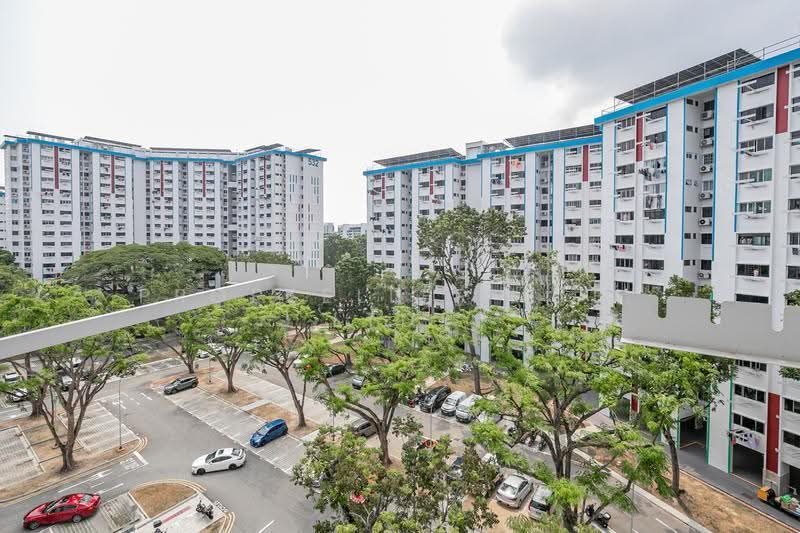 530 Bedok North Street 3, 530 Bedok North Street 3, Bedok / Upper East Coast, 2 Bedrooms, 732 sqft, HDB Flat For Sale, by Reine Chan, 500248954 - Exterior - PropertyGuru.com.sg