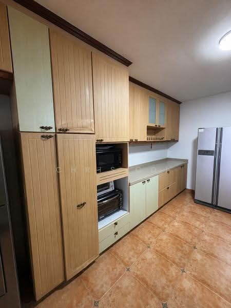 Yong Seng Estate, Jalan Senang, Eunos / Geylang / Paya Lebar, 5 Bedrooms, 4,500 sqft, Terraced House For Sale, by Chris Ooi, 500248981 - Kitchen - PropertyGuru.com.sg