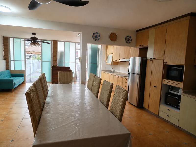 Yong Seng Estate, Jalan Senang, Eunos / Geylang / Paya Lebar, 5 Bedrooms, 4,500 sqft, Terraced House For Sale, by Chris Ooi, 500248981 - Dining Room - PropertyGuru.com.sg