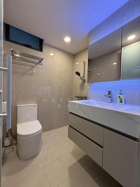 Regent Grove, 50 Choa Chu Kang North 7, Dairy Farm / Bukit Panjang / Choa Chu Kang, Room Rental, 100 sqft, Condominium For Rent, by Christine Nga, 500248985 - Bathroom - PropertyGuru.com.sg