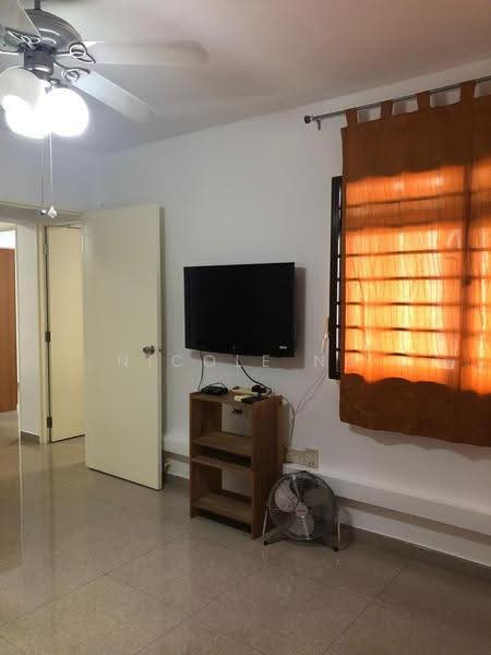 184B Rivervale Crescent, 184B Rivervale Crescent, Hougang / Punggol / Sengkang, 3 Bedrooms, 1,184 sqft, HDB Flat For Rent, by Nicole Ng, 500248993 - Living Room - PropertyGuru.com.sg