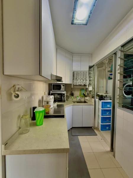 221A Sumang Lane, 221A Sumang Lane, Hougang / Punggol / Sengkang, 2 Bedrooms, 732 sqft, HDB Flat For Sale, by Miza Mazlan, 500248998 - Kitchen - PropertyGuru.com.sg