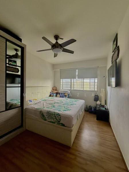 221A Sumang Lane, 221A Sumang Lane, Hougang / Punggol / Sengkang, 2 Bedrooms, 732 sqft, HDB Flat For Sale, by Miza Mazlan, 500248998 - Bedroom - PropertyGuru.com.sg