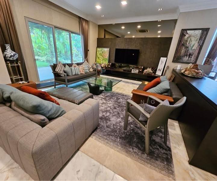 Cheng Soon Semid near Beauty World Mrt, Pei Hwa, Clementi Park / Upper Bukit Timah, 5 Bedrooms, 4,000 sqft, Semi-Detached House For Sale, by Doris Cheng, 500249010 - PropertyGuru.com.sg