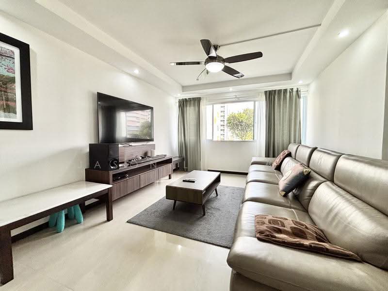 858 Yishun Avenue 4, 858 Yishun Avenue 4, Sembawang / Yishun, 3 Bedrooms, 1,313 sqft, HDB Flat For Sale, by Jason Liew 俊明, 500249020 - Living Room - PropertyGuru.com.sg