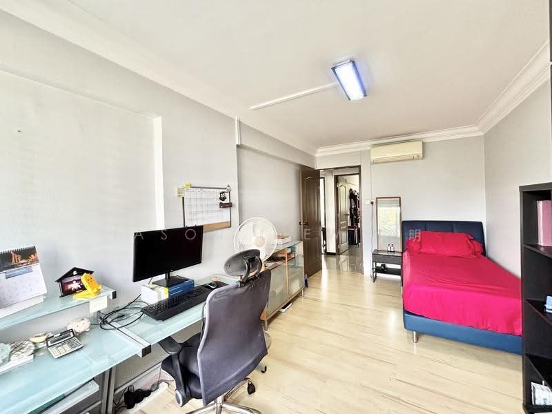 858 Yishun Avenue 4, 858 Yishun Avenue 4, Sembawang / Yishun, 3 Bedrooms, 1,313 sqft, HDB Flat For Sale, by Jason Liew 俊明, 500249020 - Study - PropertyGuru.com.sg