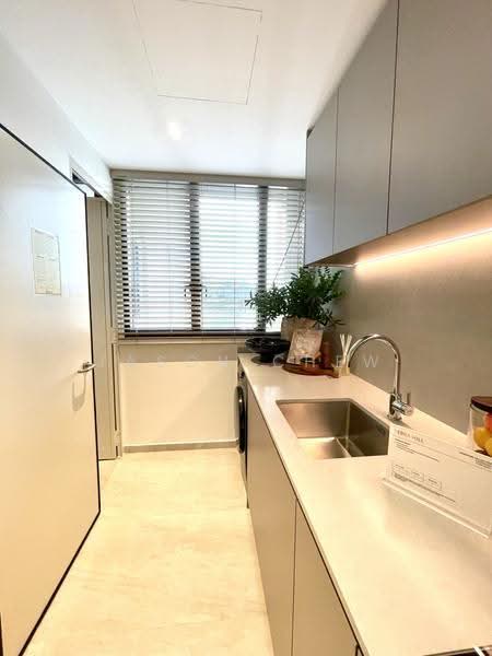 Terra Hill, 22 Yew Siang Road, Buona Vista / West Coast / Clementi New Town, 4 Bedrooms, 1,851 sqft, Condominium For Sale, by Jason Chew, 500249026 - Bright & Well Ventilated Kitchen - PropertyGuru.com.sg