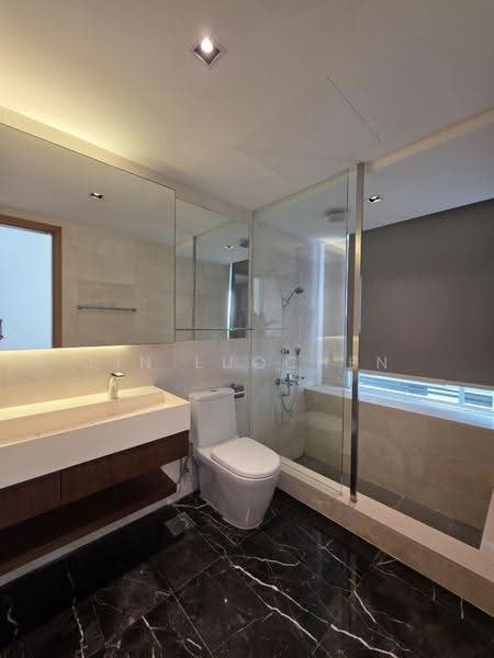 Cabana, 145A Sunrise Terrace, Seletar / Yio Chu Kang, 4 Bedrooms, 3,068 sqft, Cluster House For Sale, by Lin LuoChen, 500249030 - Bathroom - PropertyGuru.com.sg