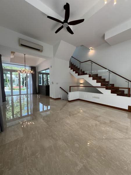 Cabana, 145A Sunrise Terrace, Seletar / Yio Chu Kang, 4 Bedrooms, 3,068 sqft, Cluster House For Sale, by Lin LuoChen, 500249030 - Living Room - PropertyGuru.com.sg