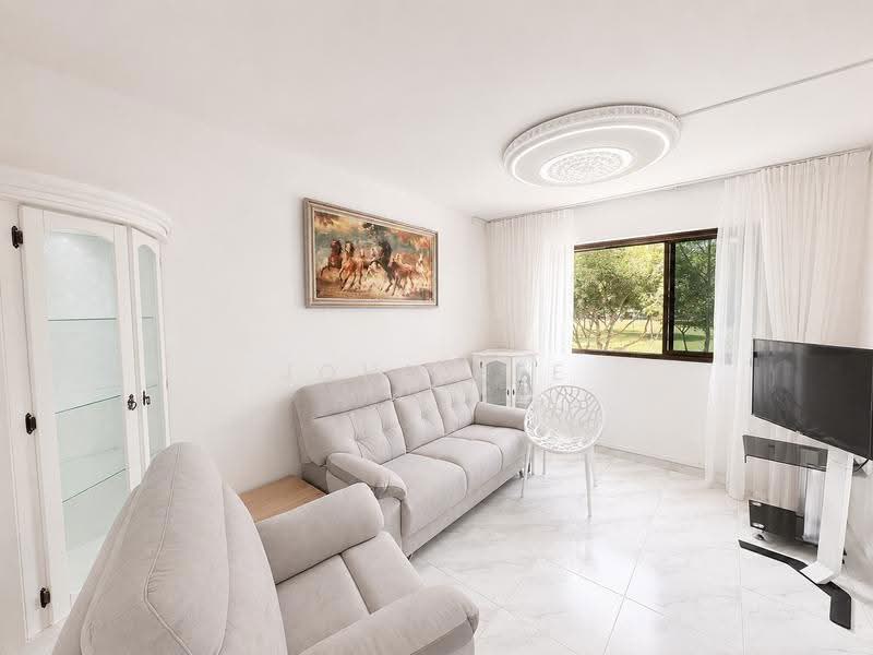 159 Tampines Street 12, 159 Tampines Street 12, Pasir Ris / Tampines, 5 Bedrooms, 980 sqft, HDB Flat For Sale, by John Lee, 500249032 - Living Room - PropertyGuru.com.sg