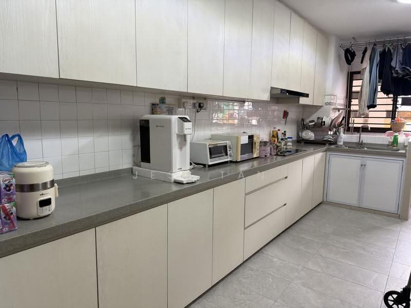 9 Eunos Crescent, 9 Eunos Crescent, Eunos / Geylang / Paya Lebar, Room Rental, 150 sqft, HDB Flat For Rent, by Jess Tan, 500249035 - Kitchen - PropertyGuru.com.sg