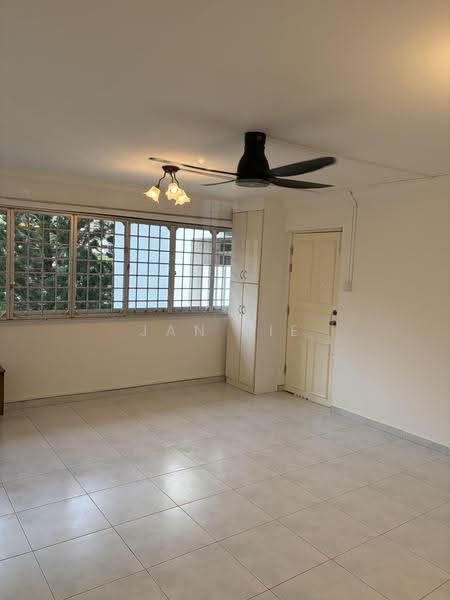 41 Bedok South Road, 41 Bedok South Road, Bedok / Upper East Coast, 3 Bedrooms, 904 sqft, HDB Flat For Rent, by Jan Lie, 500249038 - Living Room - PropertyGuru.com.sg