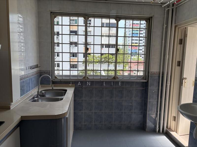 41 Bedok South Road, 41 Bedok South Road, Bedok / Upper East Coast, 3 Bedrooms, 904 sqft, HDB Flat For Rent, by Jan Lie, 500249038 - Kitchen - PropertyGuru.com.sg