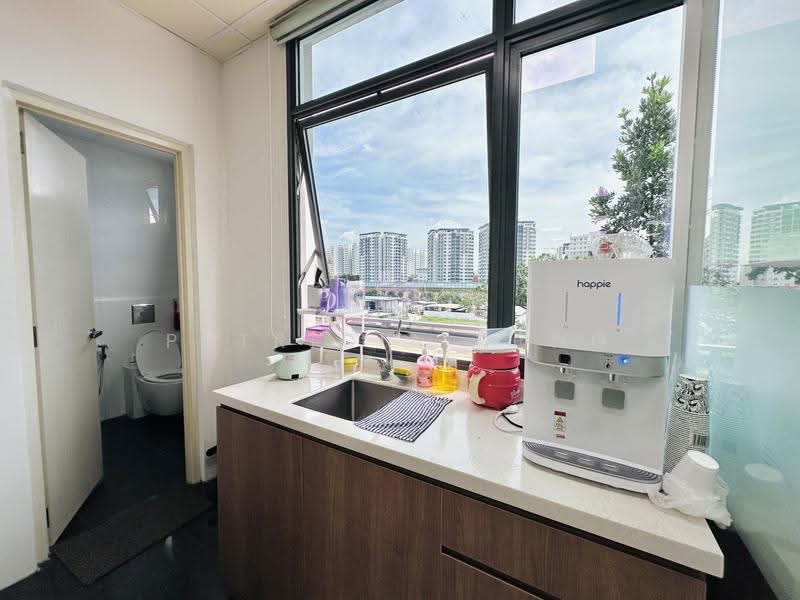 Link @ AMK, 3 Ang Mo Kio Street 62, Ang Mo Kio / Bishan / Thomson, 1,732 sqft, Light Industrial (B1) For Rent, by Patricia Kong, 500249042 - Bathroom - CommercialGuru.com.sg