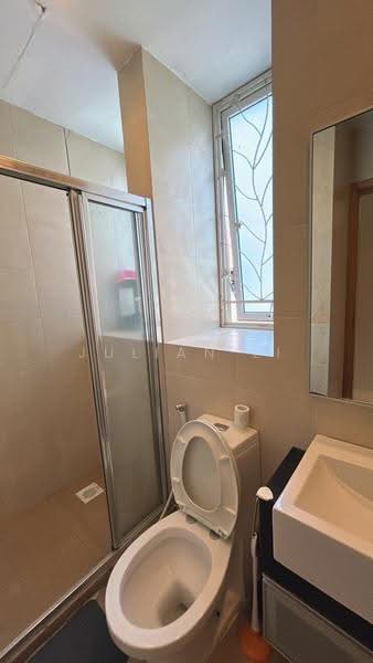 Sunshine Regency, 9 Rambai Road, East Coast / Marine Parade, 1 Bedroom, 452 sqft, Apartment For Sale, by Julian Li, 500249043 - Bathroom - PropertyGuru.com.sg