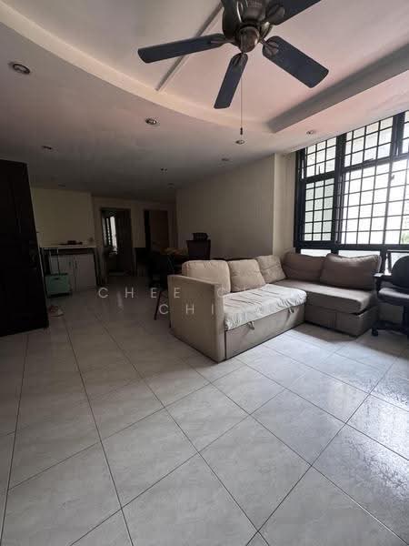 659 Choa Chu Kang Crescent, 659 Choa Chu Kang Crescent, Dairy Farm / Bukit Panjang / Choa Chu Kang, 3 Bedrooms, 1,075 sqft, HDB Flat For Rent, by Chee Chin Chin, 500249045 - Living Room - PropertyGuru.com.sg