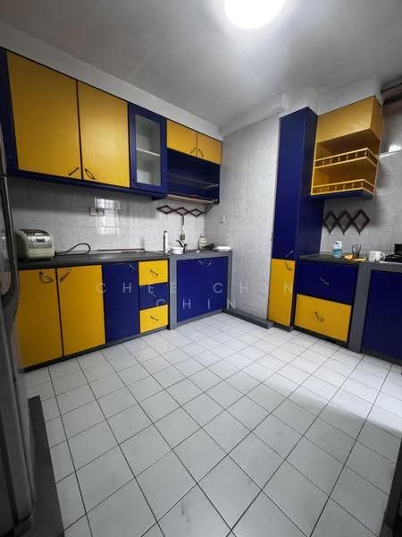 659 Choa Chu Kang Crescent, 659 Choa Chu Kang Crescent, Dairy Farm / Bukit Panjang / Choa Chu Kang, 3 Bedrooms, 1,075 sqft, HDB Flat For Rent, by Chee Chin Chin, 500249045 - Kitchen - PropertyGuru.com.sg