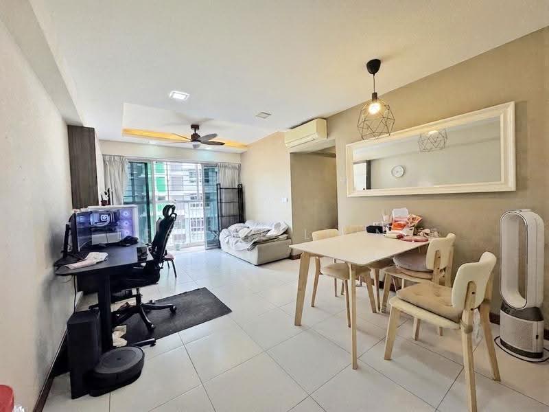 623B Punggol Central, 623B Punggol Central, Hougang / Punggol / Sengkang, 3 Bedrooms, 1,012 sqft, HDB Flat For Sale, by Desiree Leung, 500249056 - Living Room - PropertyGuru.com.sg