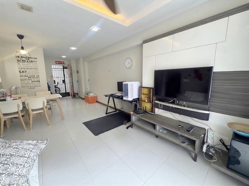 623B Punggol Central, 623B Punggol Central, Hougang / Punggol / Sengkang, 3 Bedrooms, 1,012 sqft, HDB Flat For Sale, by Desiree Leung, 500249056 - Living Room - PropertyGuru.com.sg