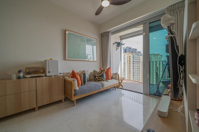 Queens Peak, 1 Dundee Road, Alexandra / Commonwealth, 3 Bedrooms, 840 sqft, Condominium For Sale, by Sylvester Bai, 500249070 - Living Room - PropertyGuru.com.sg