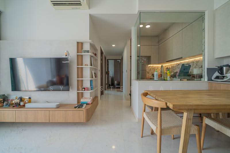 Queens Peak, 1 Dundee Road, Alexandra / Commonwealth, 3 Bedrooms, 840 sqft, Condominium For Sale, by Sylvester Bai, 500249070 - Living Room - PropertyGuru.com.sg