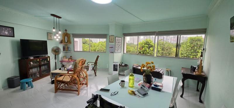 458 Hougang Avenue 10, 458 Hougang Avenue 10, Hougang / Punggol / Sengkang, 3 Bedrooms, 1,152 sqft, HDB Flat For Sale, by Leslie Tay, 500249074 - Living Room - PropertyGuru.com.sg