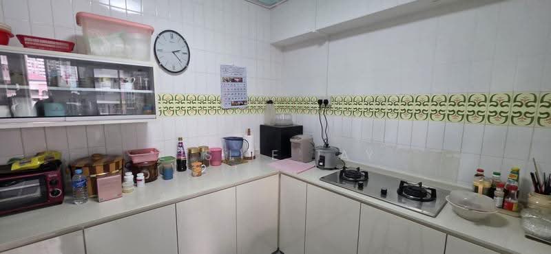458 Hougang Avenue 10, 458 Hougang Avenue 10, Hougang / Punggol / Sengkang, 3 Bedrooms, 1,152 sqft, HDB Flat For Sale, by Leslie Tay, 500249074 - Kitchen - PropertyGuru.com.sg