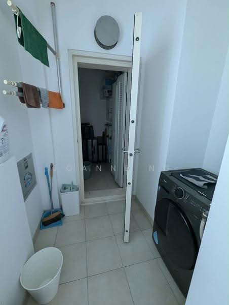 Cote D'Azur, 60 Marine Parade Road, East Coast / Marine Parade, 2 Bedrooms, 1,109 sqft, Condominium For Rent, by Joanne Ng, 500249076 - Interior - PropertyGuru.com.sg