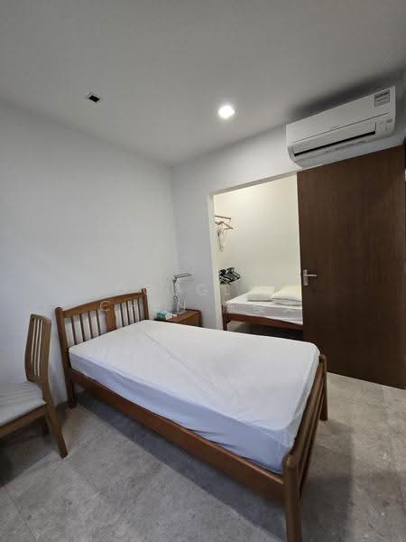 Woo Mon Chew Road, Woo Mon Chew Road, East Coast / Marine Parade, 3 Bedrooms, 2,350 sqft, Terraced House For Rent, by Douglas Chen 陈俊文, 500249080 - Bedroom - PropertyGuru.com.sg