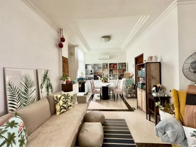 De Casalle, 86A Lor N Telok Kurau, East Coast / Marine Parade, 3 Bedrooms, 1,184 sqft, Condominium For Sale, by Vivien Ooi, 500249087 - PropertyGuru.com.sg