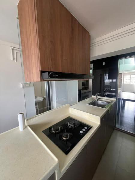 11 Holland Drive, 11 Holland Drive, Tanglin / Holland / Bukit Timah, 2 Bedrooms, 700 sqft, HDB Flat For Rent, by Dee Dee Gan, 500249094 - Kitchen - PropertyGuru.com.sg