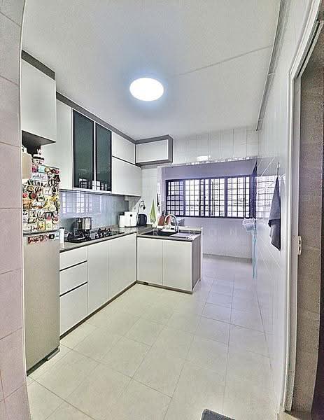 122 Lorong 2 Toa Payoh, 122 Lorong 2 Toa Payoh, Balestier / Toa Payoh, 3 Bedrooms, 1,076 sqft, HDB Flat For Sale, by Lesnar Hong, 500249095 - Kitchen - PropertyGuru.com.sg