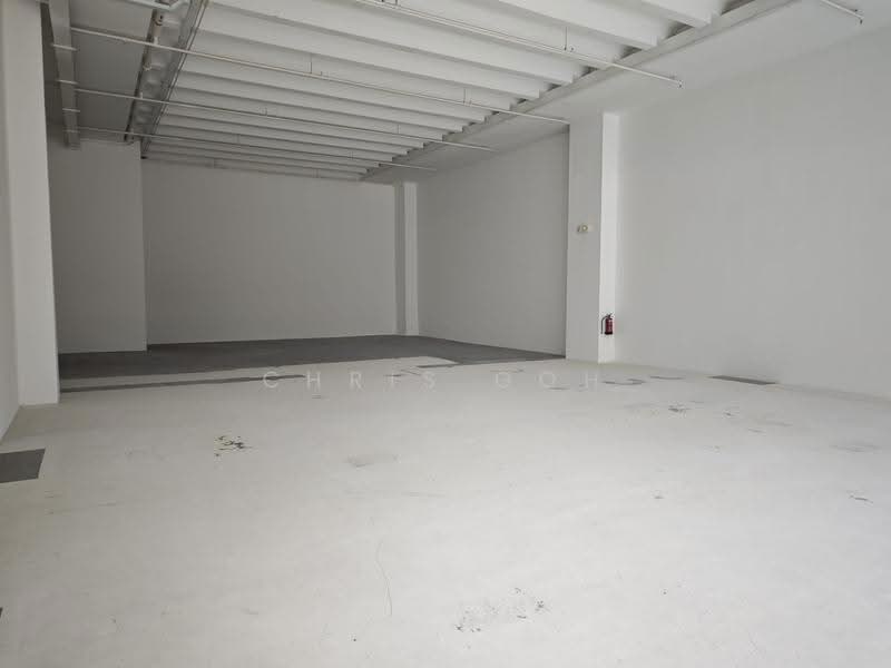 Groundfloor and ramp up B1 industrial warehouse at Tampines, Pasir Ris / Tampines, 9,300 sqft, Warehouse For Rent, by Chris Goh, 500249096 - Interior - CommercialGuru.com.sg