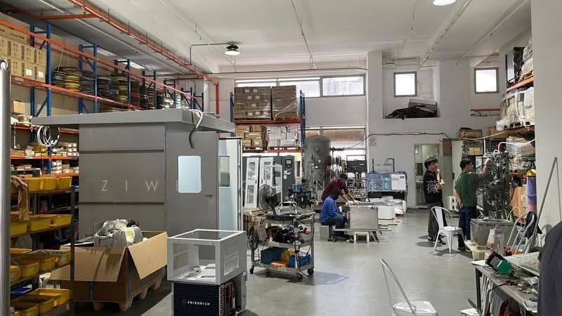 West Star, 11 Tuas Bay Close, Boon Lay / Jurong / Tuas, 3,500 sqft, Factory / Workshop (B2) For Rent, by Ziwei Chin 陳紫薇, 500249106 - Interior - CommercialGuru.com.sg
