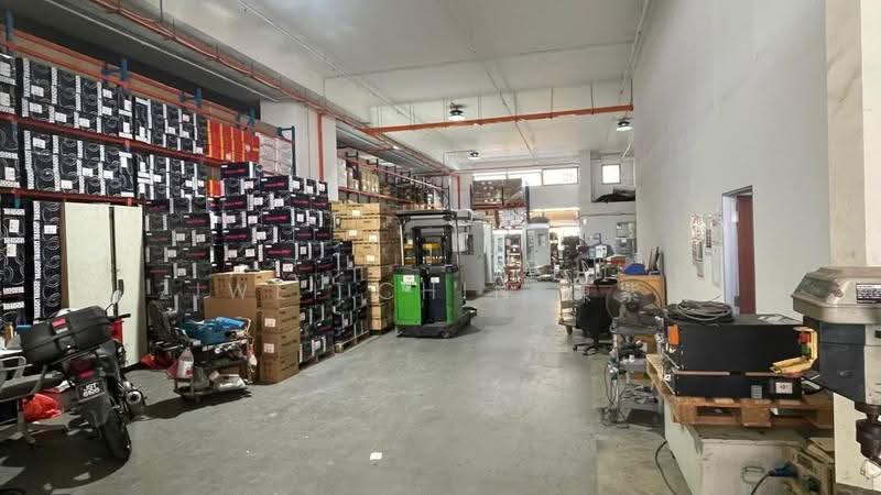 West Star, 11 Tuas Bay Close, Boon Lay / Jurong / Tuas, 3,500 sqft, Factory / Workshop (B2) For Rent, by Ziwei Chin 陳紫薇, 500249106 - Interior - CommercialGuru.com.sg