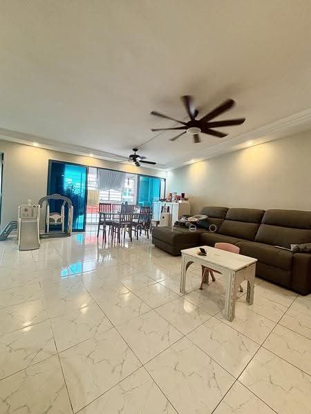 469B Admiralty Drive, 469B Admiralty Drive, Sembawang / Yishun, 4 Bedrooms, 1,528 sqft, HDB Flat For Sale, by Eric Foo, 500249108 - Living Room - PropertyGuru.com.sg