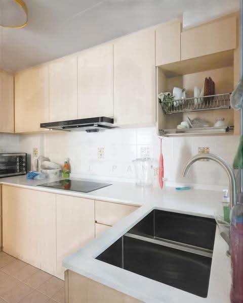Sun Plaza, 30 Sembawang Drive, Sembawang / Yishun, Room Rental, 270 sqft, Apartment For Rent, by TJ Pang, 500249122 - Kitchen - PropertyGuru.com.sg