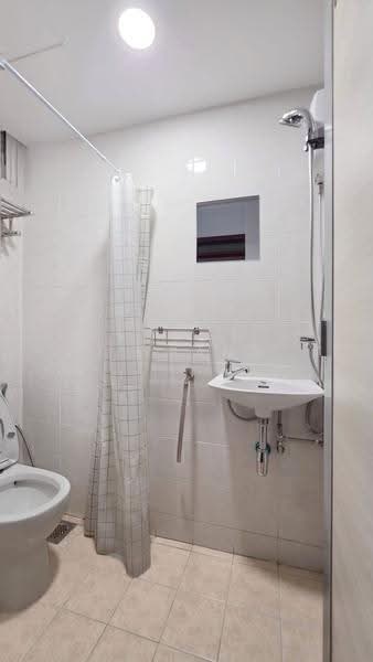 Sun Plaza, 30 Sembawang Drive, Sembawang / Yishun, Room Rental, 270 sqft, Apartment For Rent, by TJ Pang, 500249122 - Bathroom - PropertyGuru.com.sg
