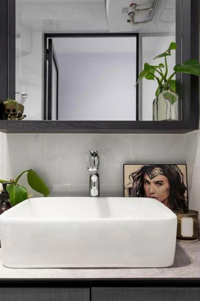 93 Dawson Road, 93 Dawson Road, Alexandra / Commonwealth, 3 Bedrooms, 1,023 sqft, HDB Flat For Sale, by Johnny Chin, 500249127 - Bathroom - PropertyGuru.com.sg
