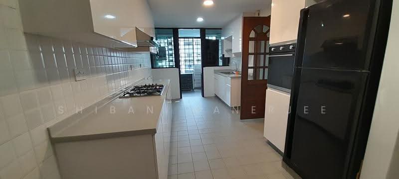 Balmoral Gate, 33 Balmoral Road, Tanglin / Holland / Bukit Timah, Room Rental, 150 sqft, Condominium For Rent, by Shibani Banerjee, 500249128 - Kitchen - PropertyGuru.com.sg