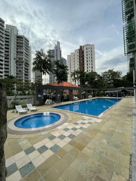 Balmoral Gate, 33 Balmoral Road, Tanglin / Holland / Bukit Timah, Room Rental, 150 sqft, Condominium For Rent, by Shibani Banerjee, 500249128 - Pool - PropertyGuru.com.sg