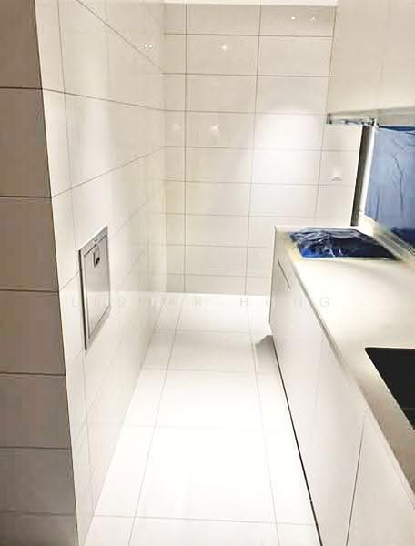Marina One Residences, 21 Marina Way, Boat Quay / Raffles Place / Marina, 3 Bedrooms, 1,593 sqft, Condominium For Sale, by Lesnar Hong, 500249131 - Kitchen - PropertyGuru.com.sg